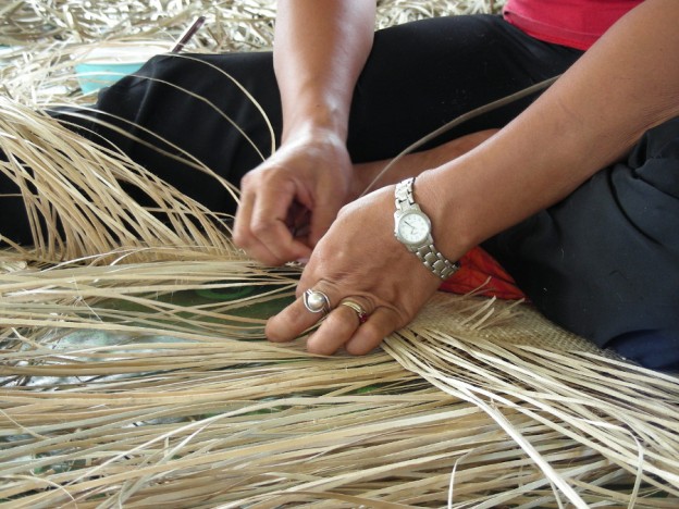 Pacific Islands palm-leaf weaving, part 1 | Jane Robinson Textiles